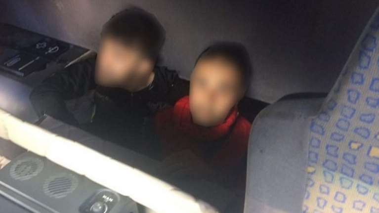 Βάση... σωματότυπου στοίβαζαν τους μετανάστες στο ρεζερβουάρ (ΦΩΤΟ)