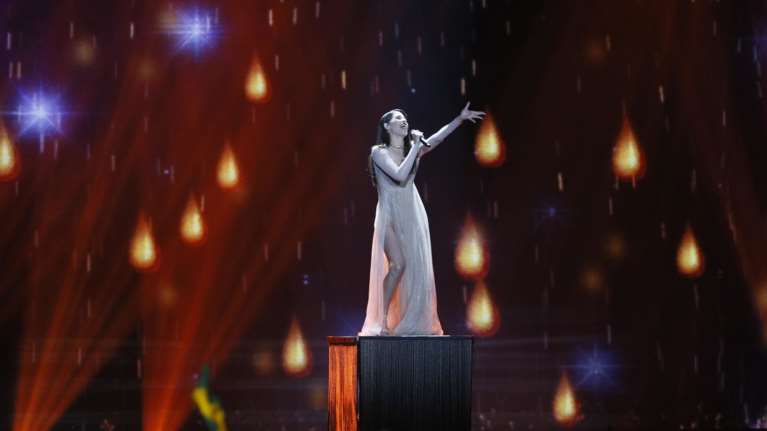 Φαντασμαγορική εμφάνιση της Demy στην σκηνή της Eurovision