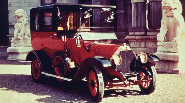 Απίστευτο! Αυτό είναι το νέο υβριδικό μοντέλο της Mitsubishi!