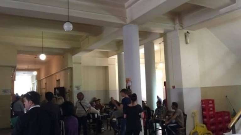 Ξέσπασαν κατά του πατέρα - βιαστή στο Ηράκλειο: «Κτήνος, θα σε σκοτώσουμε»