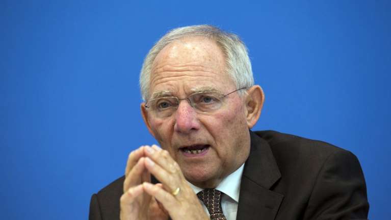 Σόιμπλε: Τα προγράμματα αποδίδουν, η Ελλάδα βελτιώνεται