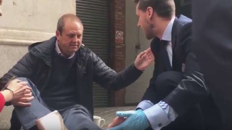 Το αυτοκίνητο του Κόρμπιν πάτησε καμεραμάν του BBC!