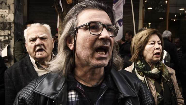 Στους δρόμους οι αυτοπασχολούμενοι για την αύξηση εισφορών