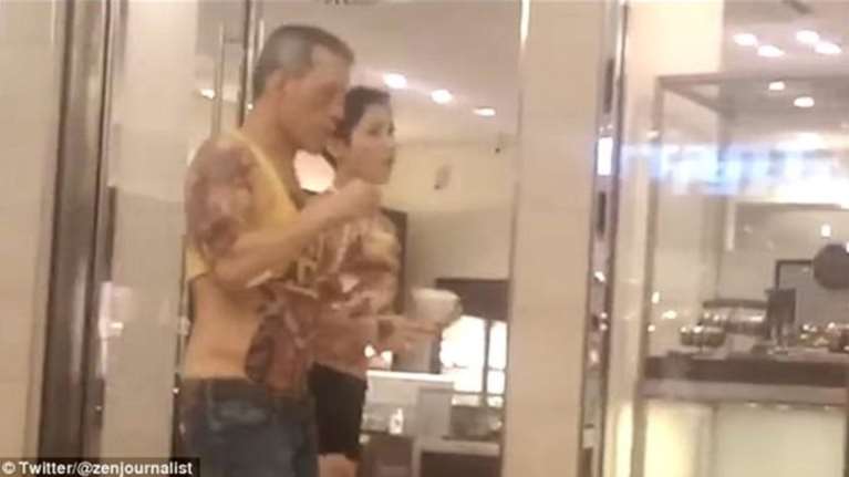 Ταϊλάνδη εναντίον Facebook για ντροπιαστικό βίντεο του βασιλιά της -βίντεο