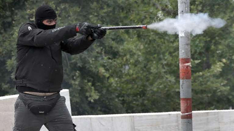 Επεισόδια και καταστροφές αλλά... ούτε μια προσαγωγή