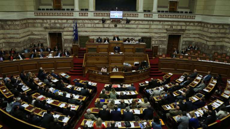 Δείτε Live τη σύγκρουση των πολιτικών αρχηγών στη Βουλή