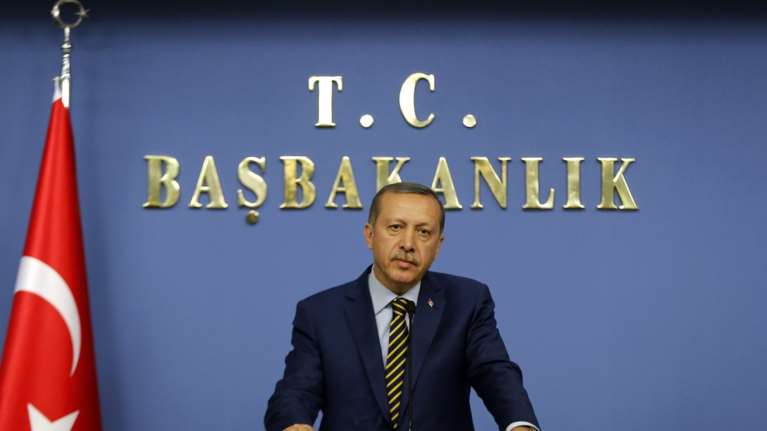 Ερντογάν: H Ε.Ε. ευνοεί την Ελλάδα παρά το χρέος της των 400 δις