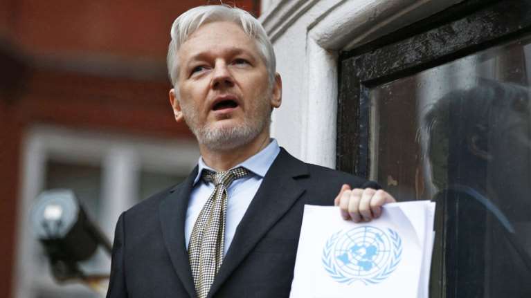 «Ούτε συγχωρώ, ούτε ξεχνώ» διαμηνύει ο Τζούλιαν Ασάνζ