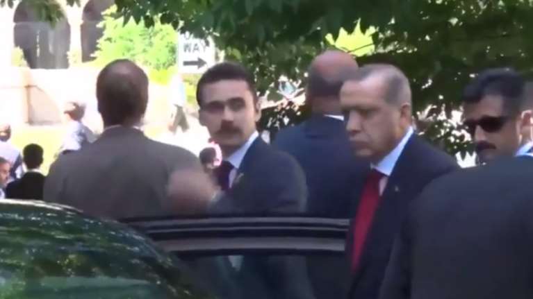 Ηχητικό ντοκουμέντο: Με εντολή Ερντογάν το ξύλο στους Κούρδους