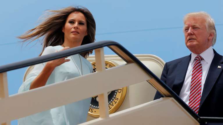 Η πασαρέλα της πρώτης κυρίας: Σταρ του σινεμά η Μελάνια στη Μέση Ανατολή