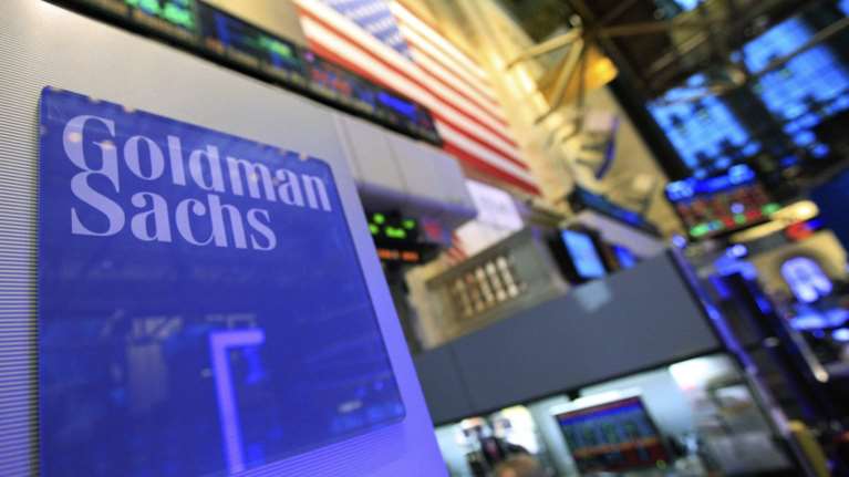 «Μαύρες» προβλέψεις της Goldman Sachs για χρέος και QE