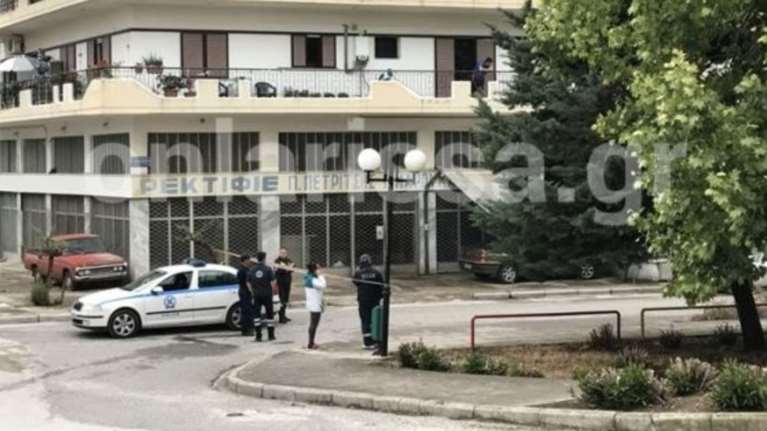 Τρόμος στη Λάρισα: Πέταξαν χειροβομβίδα σε αυλή σπιτιού