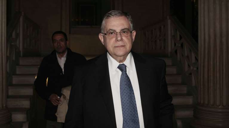 Σταθερή η κατάσταση του Παπαδήμου- Εξιτήριο για τους συνοδούς