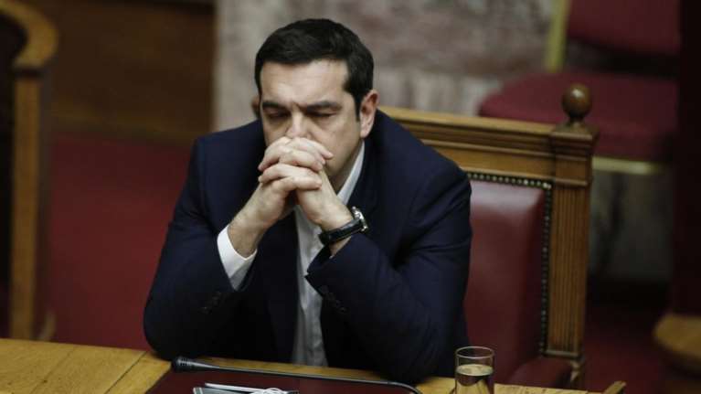 Σε νευρική κρίση το Μαξίμου για το χρέος - Οι φόβοι του Τσίπρα