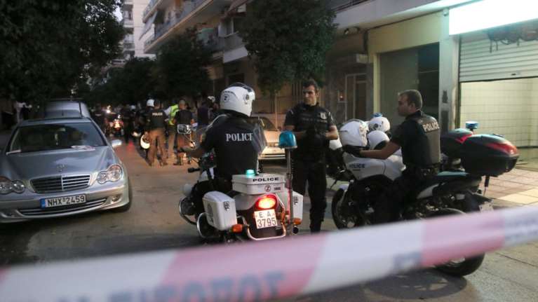 Χειροπέδες σε νεαρό για απόπειρα δολοφονίας στη Θεσσαλονίκη