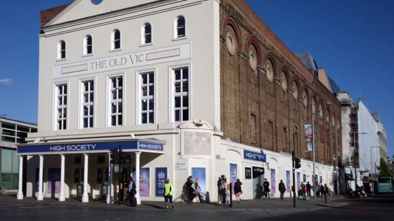 Εκκενώθηκε θέατρο στο Λονδίνο μετά από απειλή