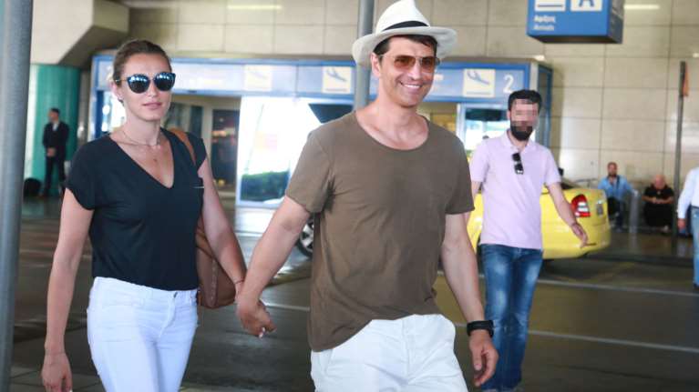 Αυτό είναι τo μίνιμαλ προσκλητήριο γάμου των Ρουβά - Ζυγούλη