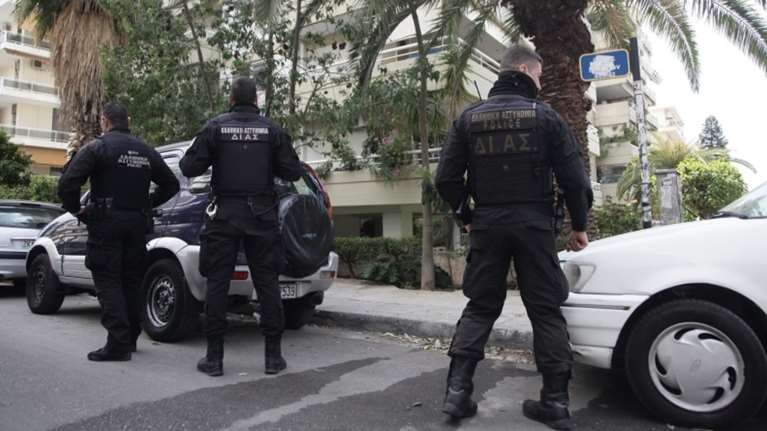 Στις εγκαταστάσεις εταιρίας ζαχαροπλαστικής εισέβαλλαν ληστές με καλάσνικοφ