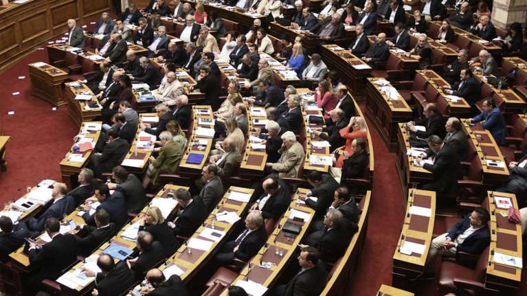 Υπουργοί &amp; βουλευτές έλαβαν «οδηγό» ασφαλείας για τρομοδέματα