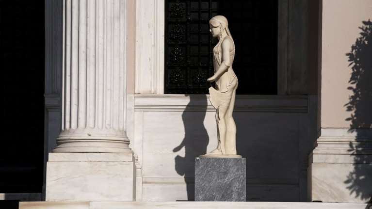 «Aδειάζει» τον Παπαδημούλη το Μαξίμου για συμβούλιο αρχηγών