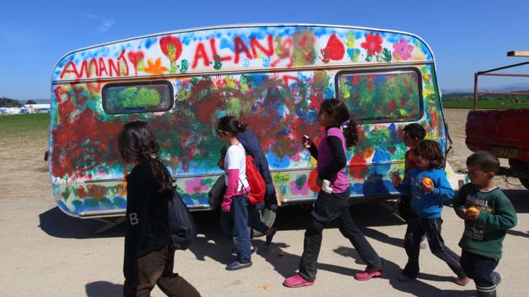 Η ΜΚΟ «Mercy Corps» απαντά για τις καταγγελίες εναντίον της