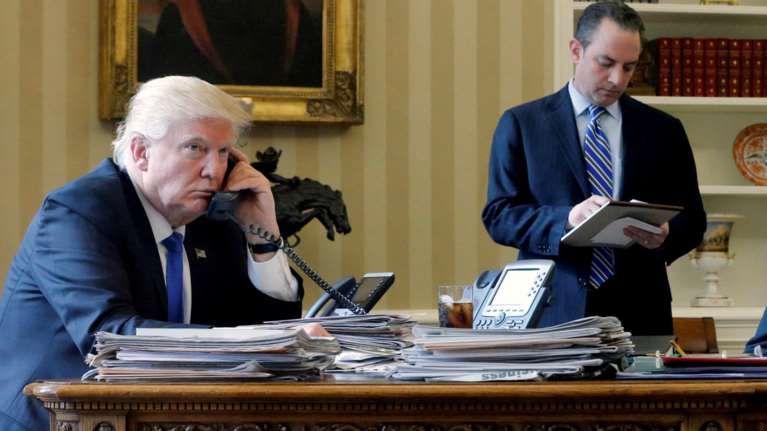 Washington Post: Ο Τραμπ θέλει να στείλει τον Πρίμπους πρεσβευτή στην Αθήνα