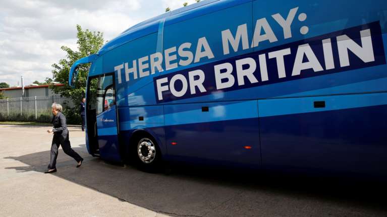 Βρετανία: Στις 3 μονάδες η διαφορά Συντηρητικών-Εργατικών