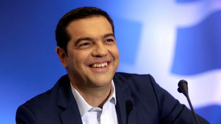 Λύση για τους συμβασιούχους στο Δημόσιο υποσχέθηκε ο Τσίπρας