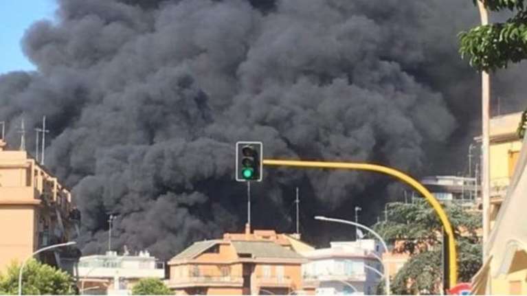 Ρώμη: Μεγάλη φωτιά κοντά στο Βατικανό -φωτό+vid