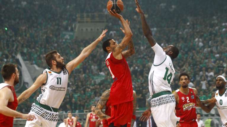 O ΠΑΟ ισοφάρισε σε 1-1 τον Ολυμπιακό στους τελικούς του μπάσκετ