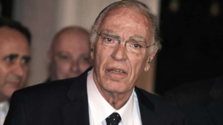 Λεβέντης: Να παραιτηθεί ο Τσίπρας αν ζητήσει συμβούλιο αρχηγών