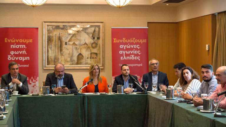 Ο αγρότης που «κούφανε» την Φώφη: Βιαστείτε, έχω και άρμεγμα!