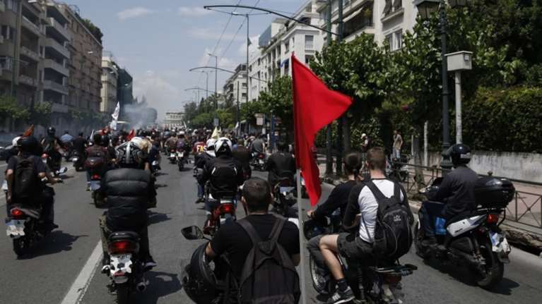 ΓΣΕΕ: Να σταματήσει ο εργασιακός μεσαίωνας στους διανομείς