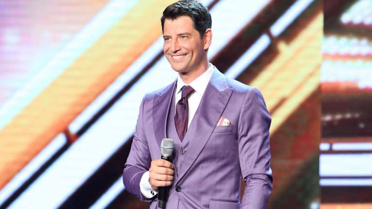 Σάκης Ρουβάς: Ετσι φαντάζομαι τον εαυτό μου ντυμένο γαμπρό