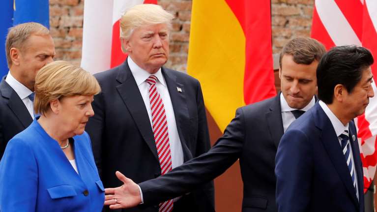 Ηγέτες από όλο τον κόσμο στηρίζουν την Βρετανία