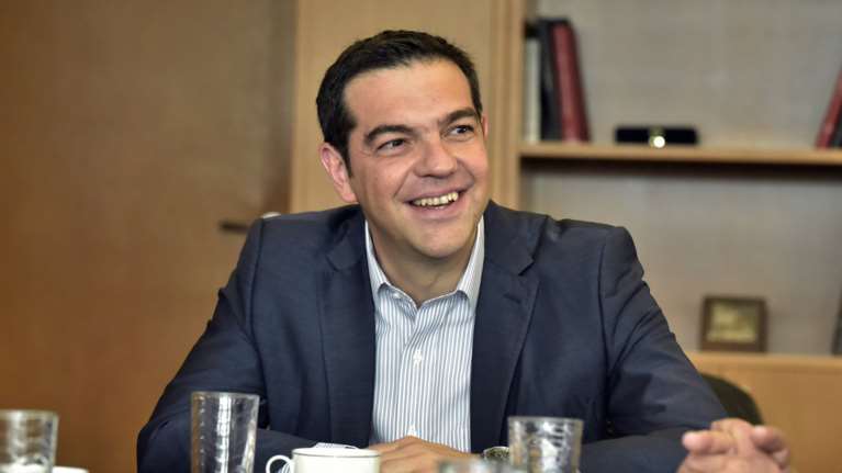 Τηλεφωνική επικοινωνία Τσίπρα με τον νέο πρωθυπουργό της ΠΓΔΜ