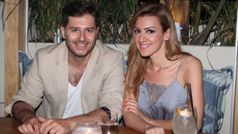 Μπουρδούμης -Χατζηγεωργίου: Βραδινή έξοδος με ασορτί ντύσιμο για το ζευγάρι