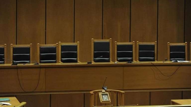 Ποινή φυλάκισης σε μητέρα που «άρπαξε»  την 10χρονη κόρη της