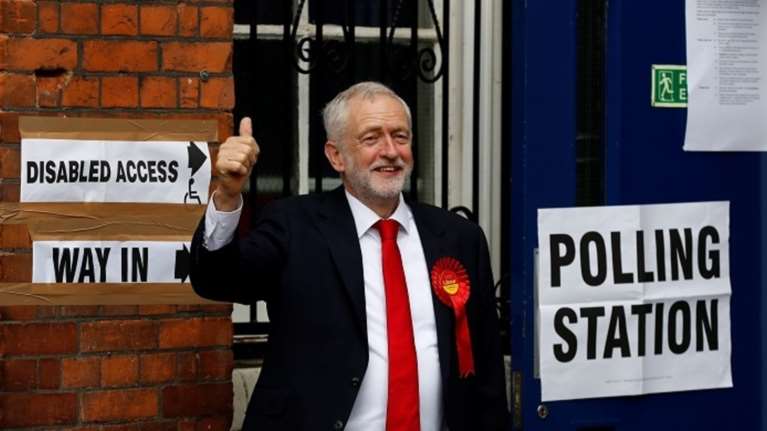 Κόρμπιν: Αλλάξαμε το πρόσωπο της βρετανικής πολιτικής σκηνής