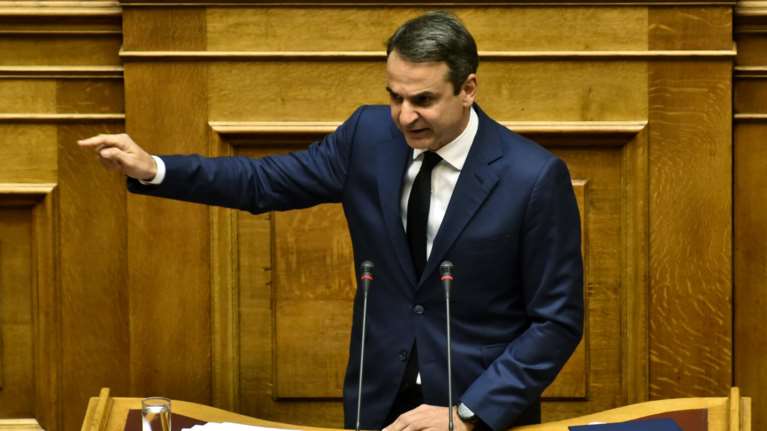 Μητσοτάκης σε Τσίπρα: Δώσε λύση στη διάλυση, πάμε σε  εκλογές