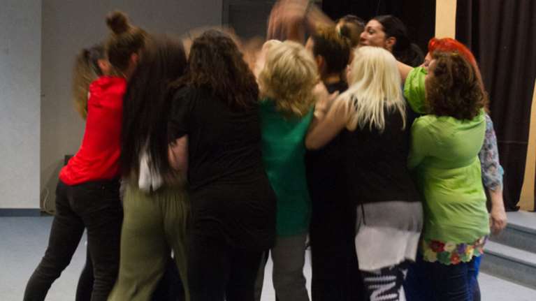 Οι γυναίκες των φυλακών Ελεώνα έδωσαν μια συγκλονιστική παράσταση