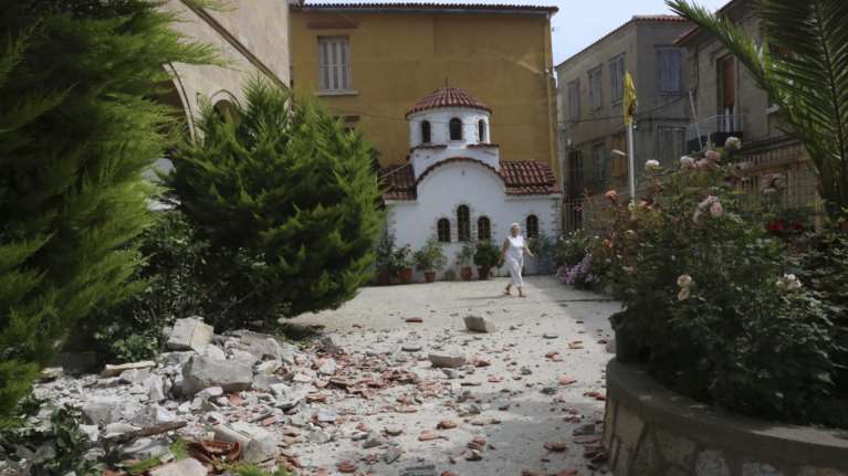 Δήμος Λέσβου:Το τηλέφωνο &amp; τα social media που μπορούν να καλούν οι πολίτες