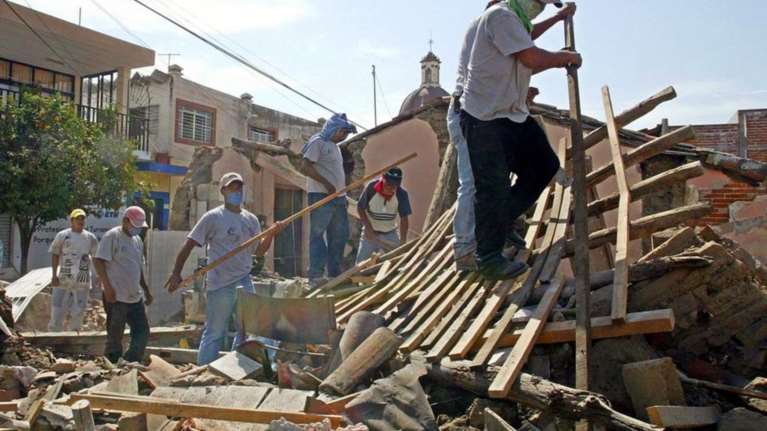 Σεισμός 7 Ρίχτερ συγκλόνισε το Μεξικό