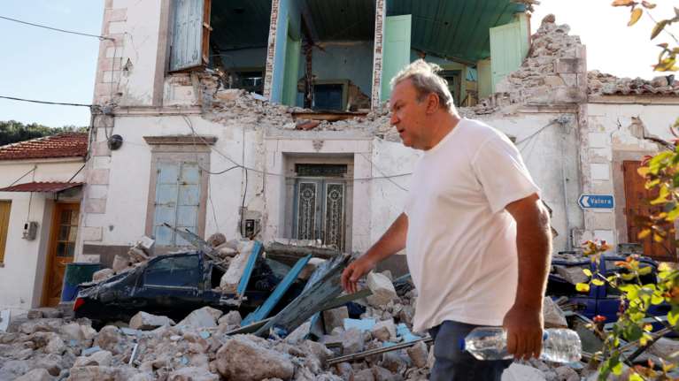 Ο Σπίρτζης ζητά παρέμβαση εισαγγελέα για τα περί νέου σεισμού