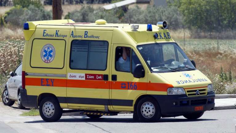 Τραγωδία στην Καβάλα: σιδερένια πόρτα καταπλάκωσε αγοράκι 4,5 ετών