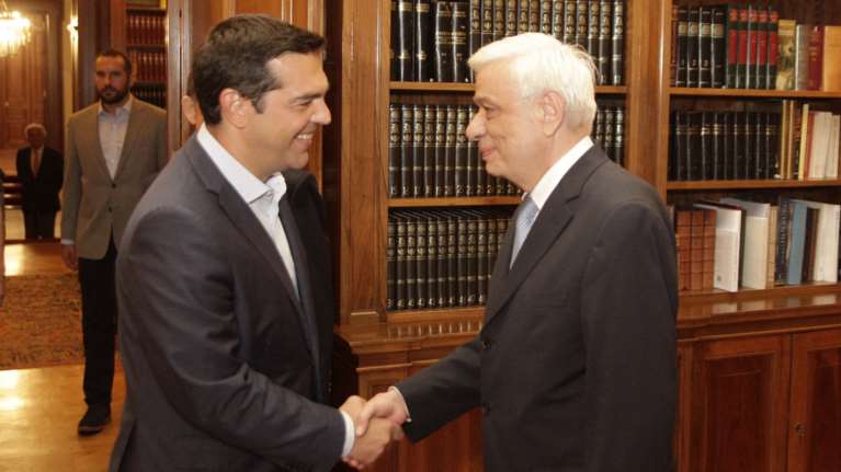 Τσίπρας σε Παυλόπουλο: Χθες δόθηκε ένα σαφές σήμα στις αγορές