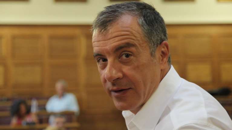 Το πρώτο μήνυμα του Σταύρου Θεοδωράκη μόλις βγήκε από το νοσοκομείο