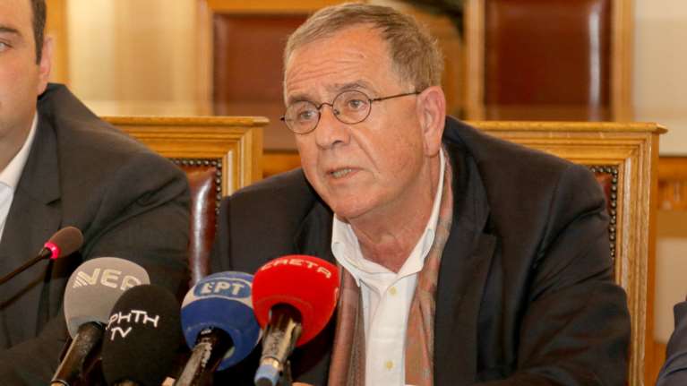 Μουζάλας: Γίνεται έρευνα για να διαπιστωθεί αν έγιναν επαναπροωθήσεις