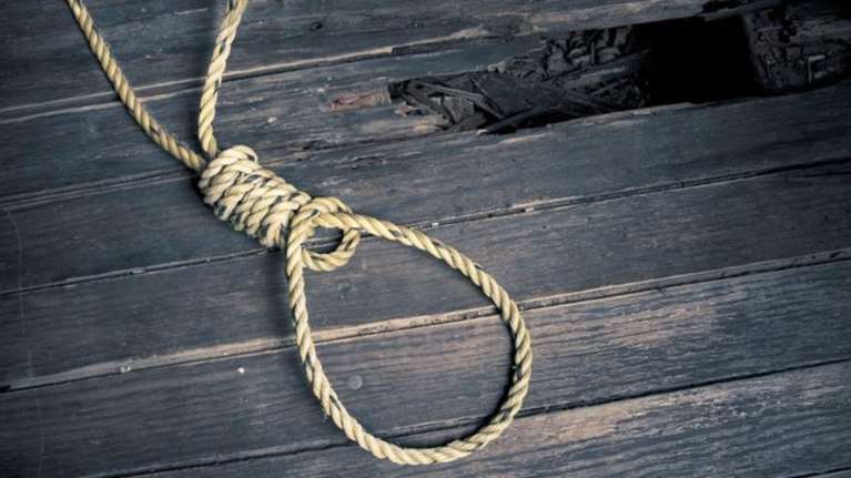 Σοκ στο Ρέθυμνο: Γιαγιά βρήκε κρεμασμένο τον 17χρονο εγγονό της