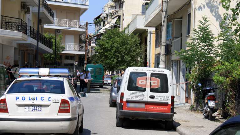 Θρίλερ με πτώμα άνδρα στη Λάρισα σε προχωρημένη αποσύνθεση